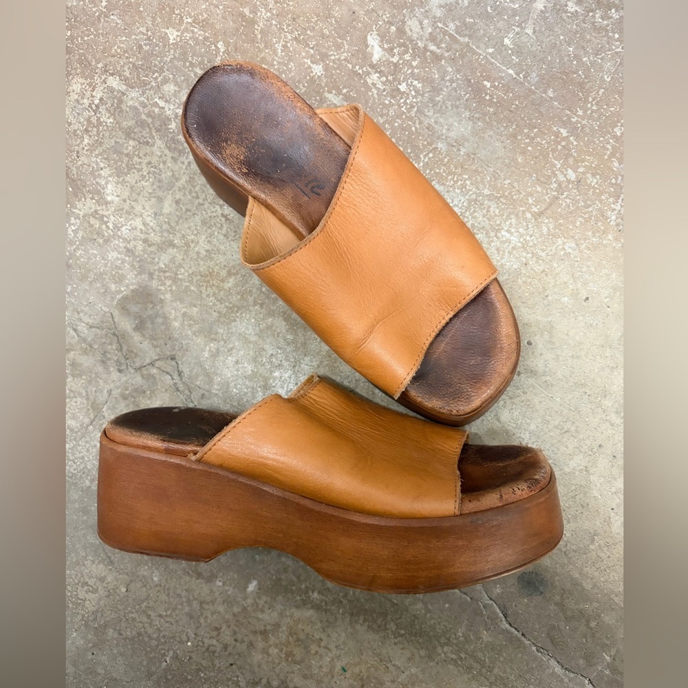 L’intervalle genuine leather chunky‎ Tan Platform Slide Sandals